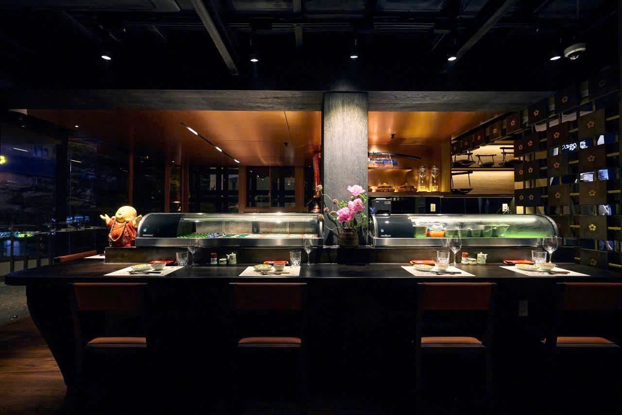 500766172_1208511984397968_791490629652420402_n The complex of BUD’S Cafe & Bistro, UME Sushi & Omakase, and Ikemen Udon